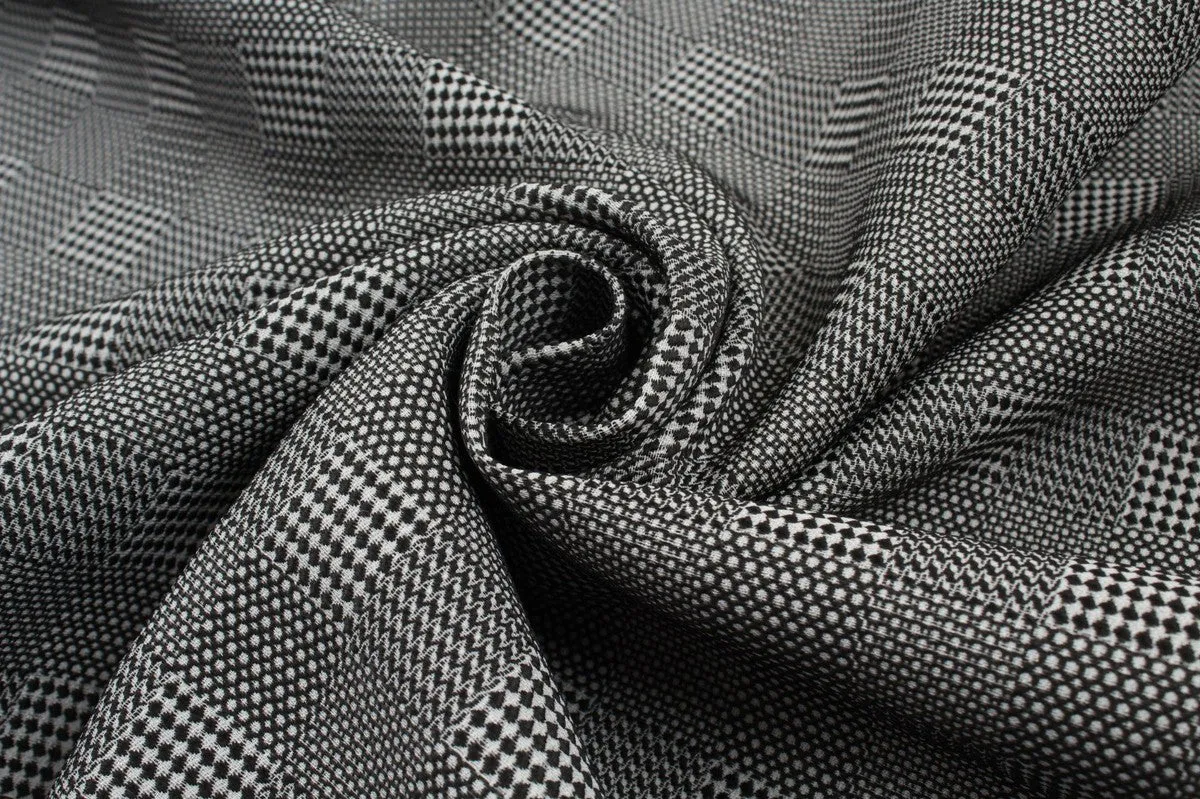 Jacquard Checks of Silk and Polyester - Black and White